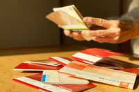 親が認知症で口座凍結、介護費用どうしよう! 「家族信託」が防止のカギに