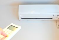 外出自粛で電気代1.5倍も！ エアコンつけっぱ、TV輝度下げなど節電テクで対応を