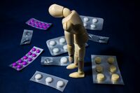 薬を使わない精神科医「抗うつ薬は“症状”を抑えるだけで、うつの原因は治せない」