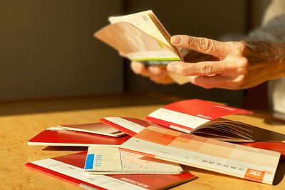 親が認知症で口座凍結、介護費用どうしよう！ 「家族信託」が防止のカギに