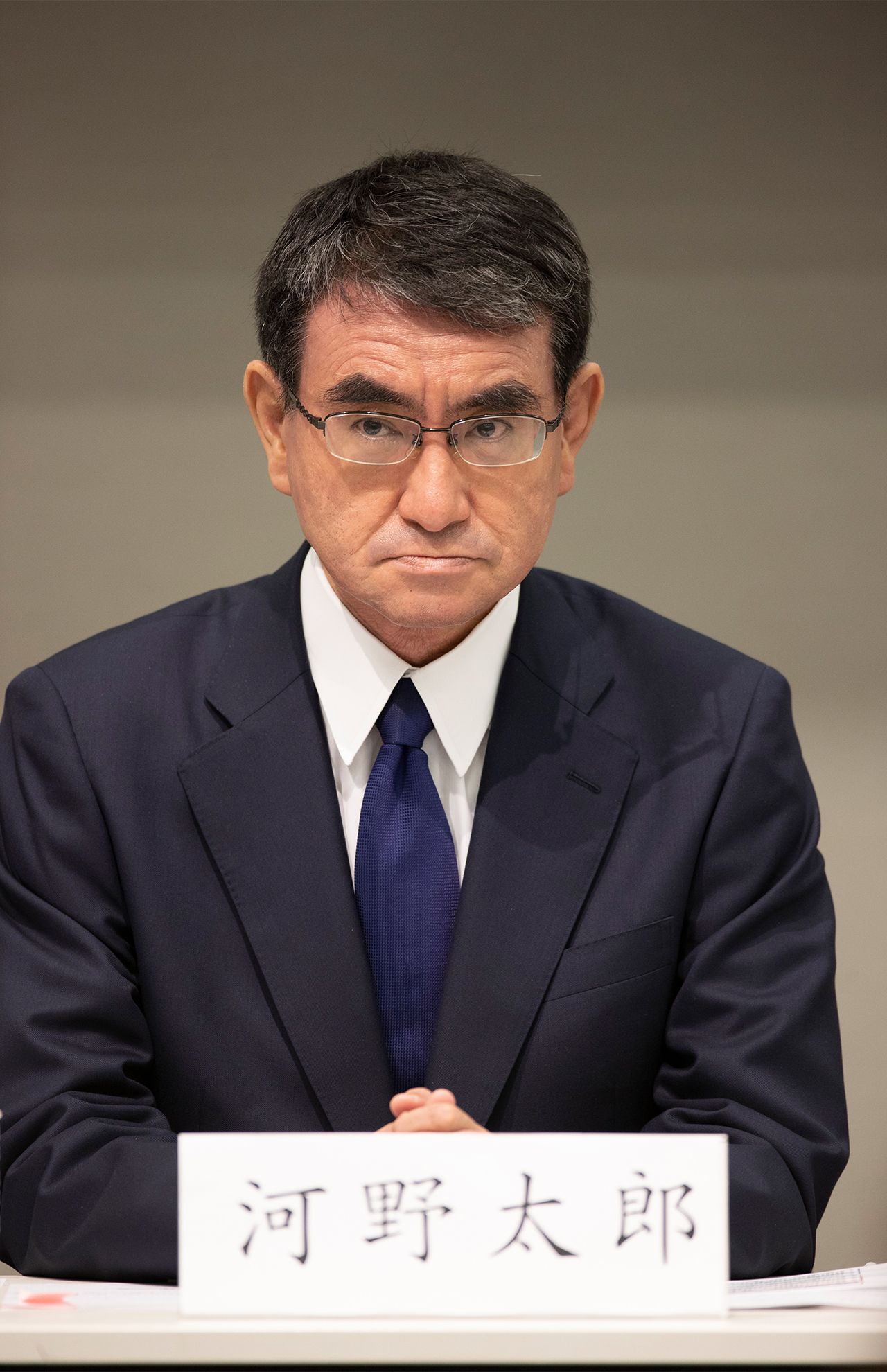 行政手続き等における特定の個人を識別するためのマイナンバー（個人番号）制度。個人情報の流出など不安の声も
