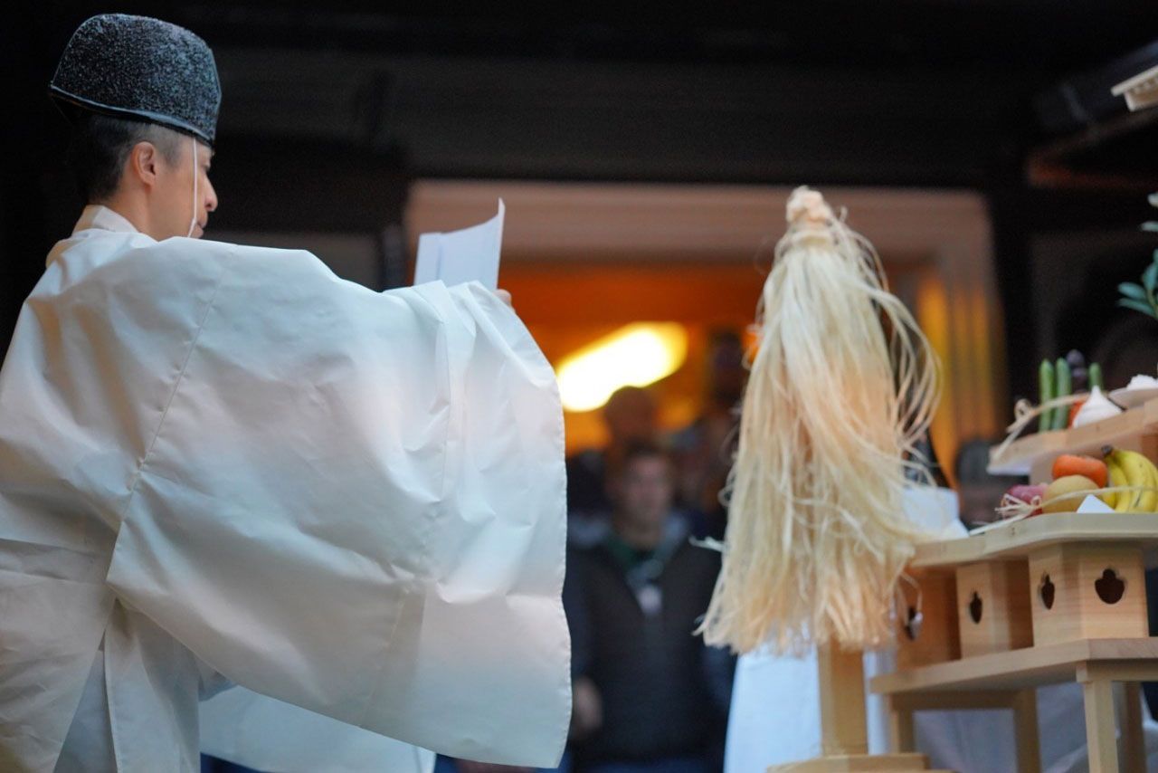 日本文化伝承協会は落合陽一を神職に迎えて『計算機自然（デジタルネイチャー）神社』を創建した（写真はプレスリリースより）