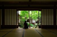 早朝座禅が多くの女性に支持される理由「ようやく夫と離婚する決断ができた」