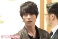 山下智久と土屋太鳳、六大学野球リーグ戦で明治大学を応援しに神宮球場に現れる