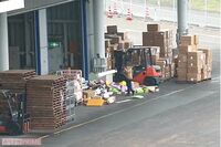 関西国際空港で従業員が荷物を投げて仕分けする動画が拡散されて炎上　空港運営会社は直撃に「どこまで作業…