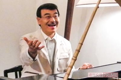 《東京・小金井》「ツバ吐きじいさん」の正体は幼稚園理事長で東京藝大卒の芸術家〈ウイッグ＆全身黒ずくめ…