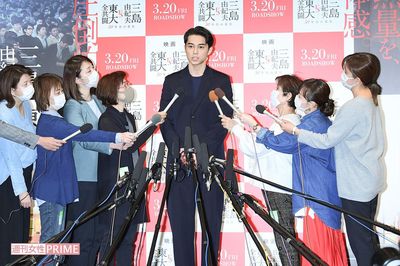 東出昌大の不倫謝罪会見、なぜ女性の芸能リポーターだらけなのか