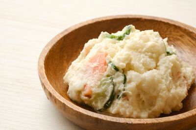 「スーパーの惣菜」を平気で買う人の超残念な5つの盲点、無添加・店内調理とは限らない“驚きの作業”の実…