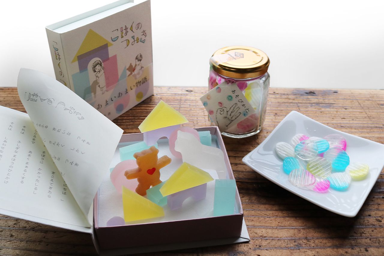 『こはくのつみき』1296円、『あまいおはじき』891円	