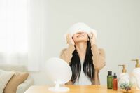 《目の寿命をのばす》白内障、緑内障、老眼に効果、鍼灸師が教える「顔さすり」3ステップ