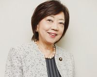 日本初女性知事「女性だからという苦労繰り越したくない」