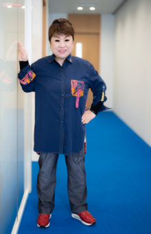 自身の不遇な時代や、エンターテイナーの誰もが苦しんだコロナ禍を越えた今、「歌をやめる」と弱気になっていたあのころの天童はもういない