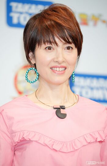 荻野目洋子