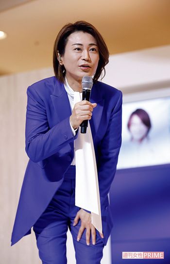 大きな愛がつまった新曲『母』の発売記念イベント。小田原ダイナシティにて（2月3日）　撮影／週刊女性写真班