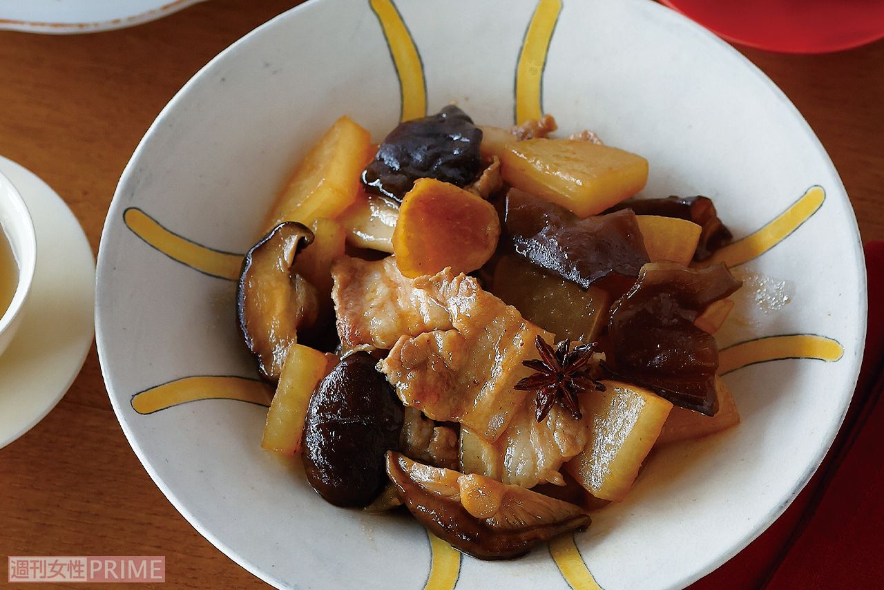 大根と豚ばらの八角煮込み