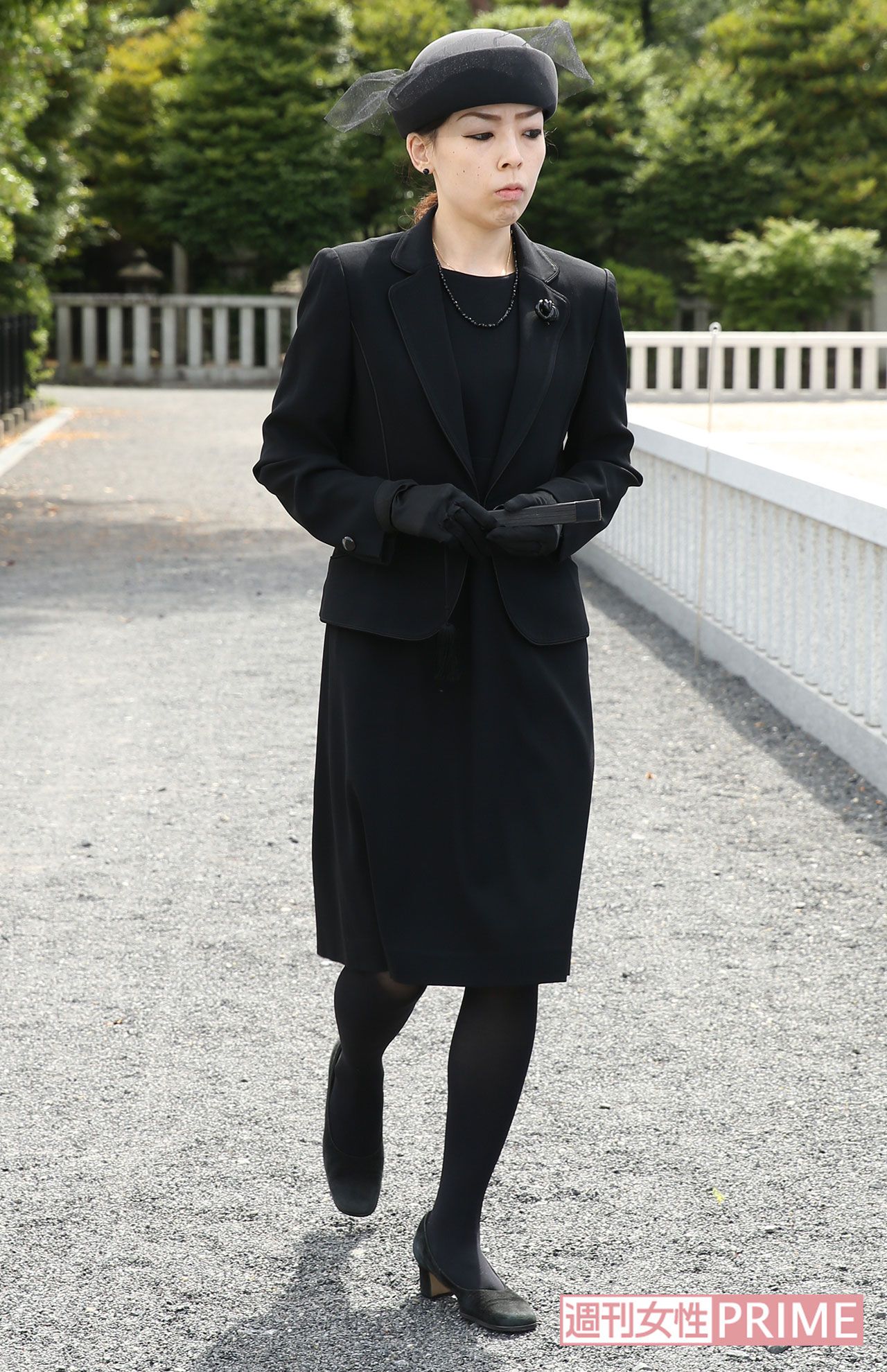 墓所祭に参加される瑤子さま