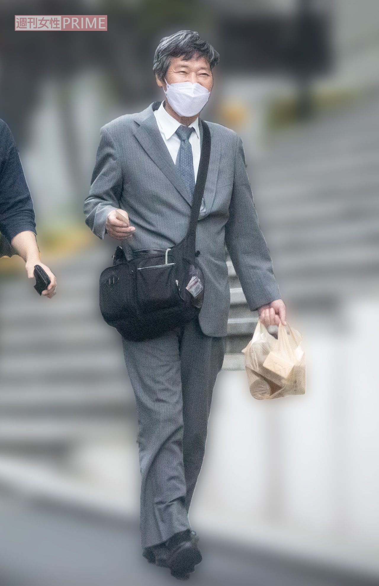 囲碁の仕事を終えて帰宅する父・宮沢吾朗九段に、さかなクンのことを聞くと