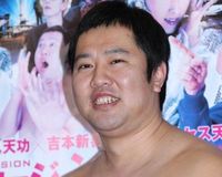 とにかく明るい安村の不倫報道 番組の話題作りリーク説浮上