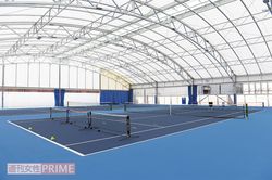 テニスやサッカー（フットサル）など、仲間とワイワイできるスポーツコートも。撮影／渡邊智裕