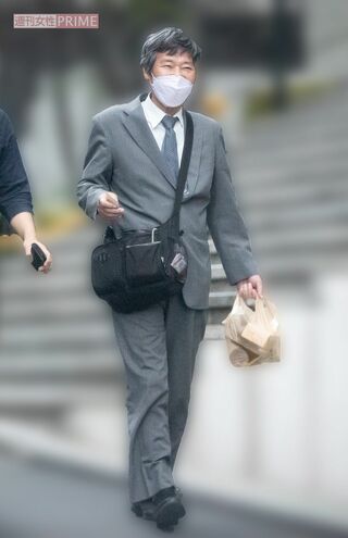 囲碁の仕事を終えて帰宅する父・宮沢吾朗九段に、さかなクンのことを聞くと