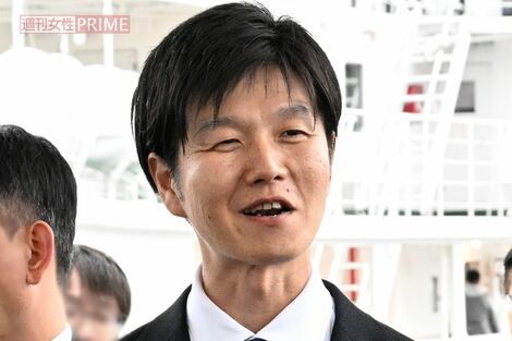 《内閣広報室の72億円要求に批判殺到》 鈴木農水相の“かぶりもの動画”に〈血税で芸人の真似事するな〉の声…美術家・奈良美智氏も苦言