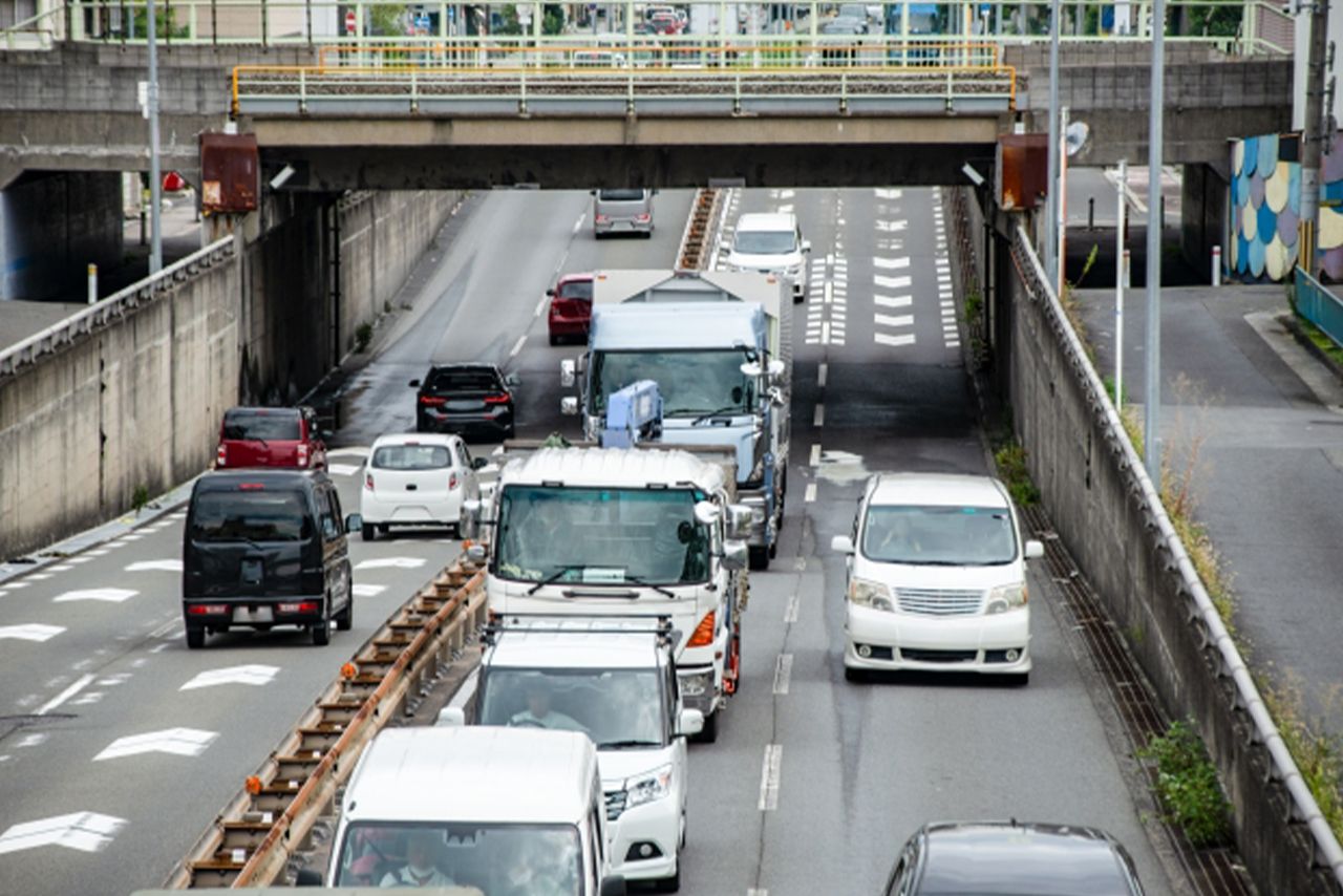 道路や線路の下をくぐり抜けるアンダーパスは水害時に避けるべき場所