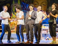 チケットが取れないTEAM NACSの舞台、公演前に密着取材