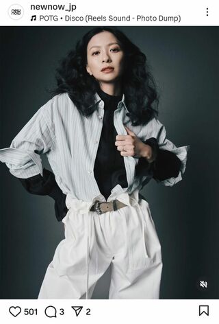 独特なスタイリングが話題の榮倉奈々（『newnow』の公式Instagramより）