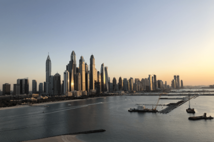 いま、ドバイで最注目のエリア・ドバイマリーナ（写真提供/倉沢淳美さん）