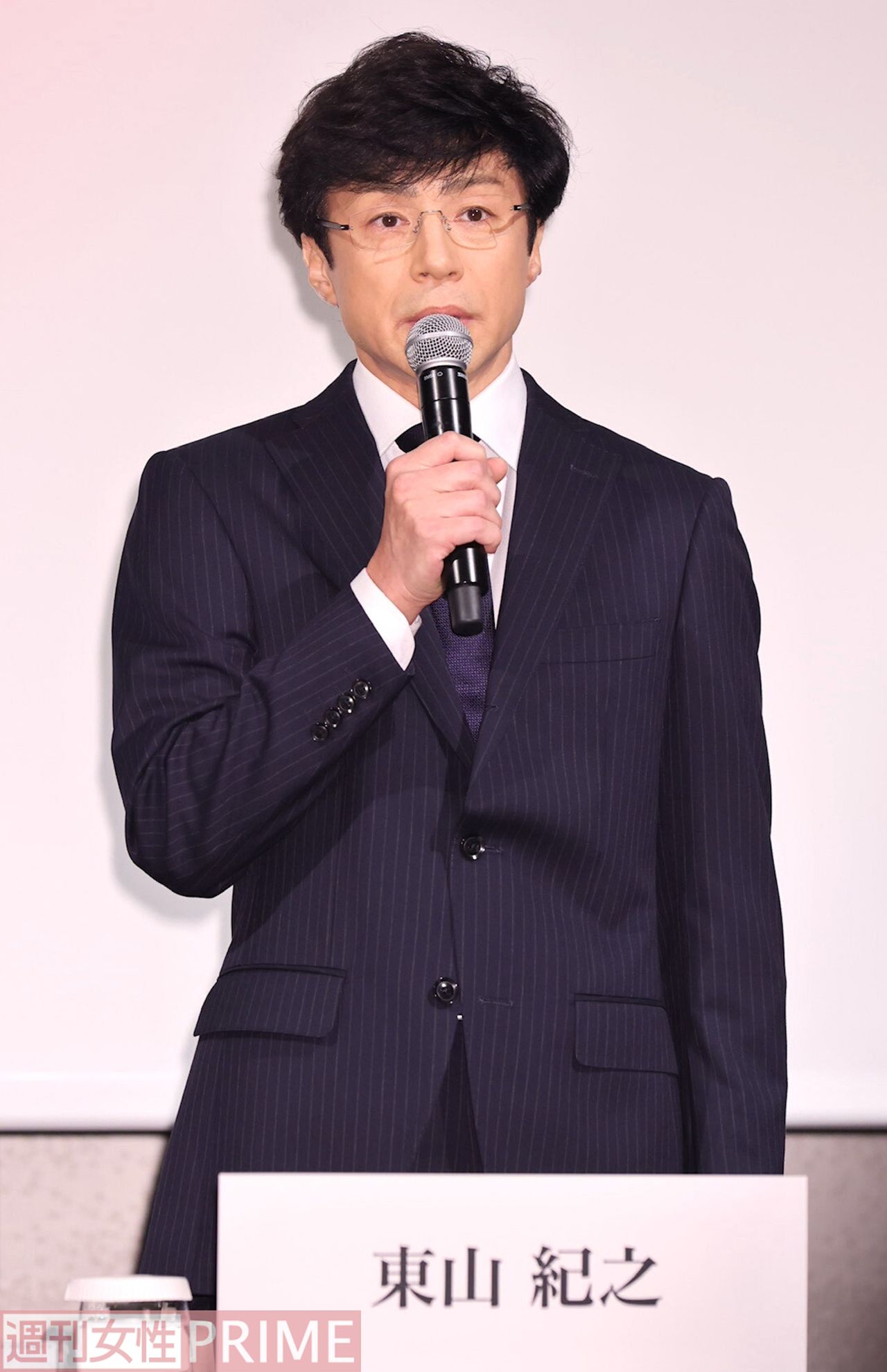 10月2日、記者会見に出席した東山紀之