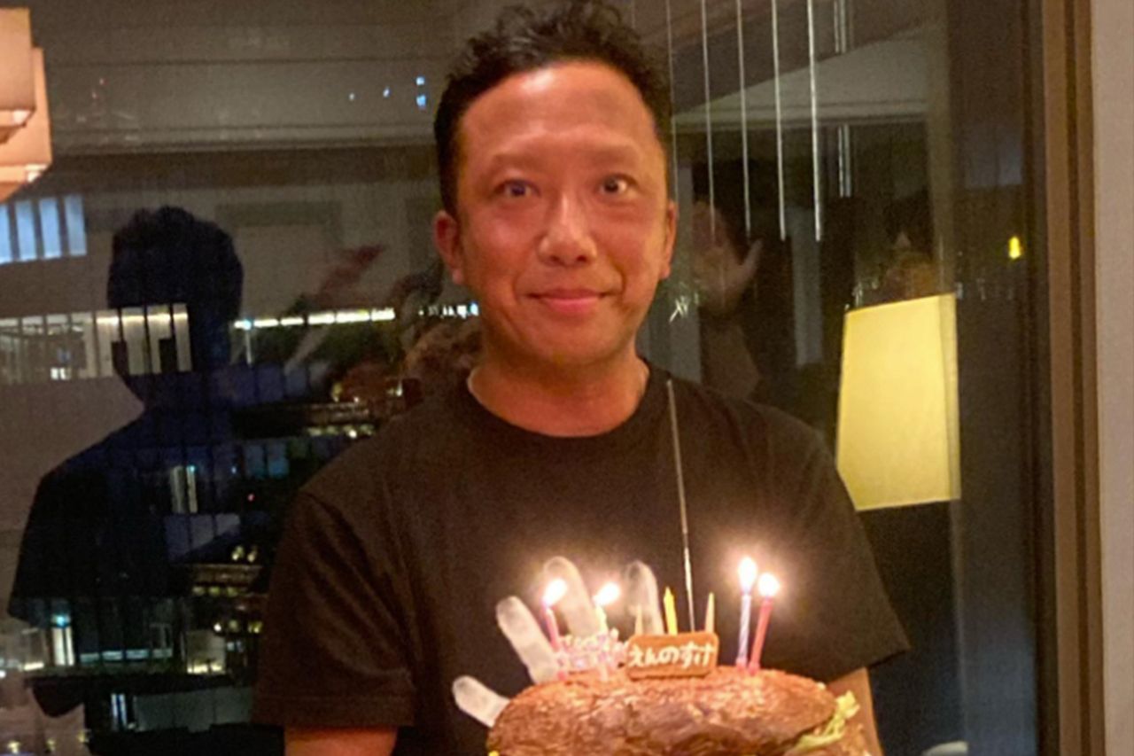 市川猿之助の誕生日をM氏が祝う様子（M氏のインスタグラムより）