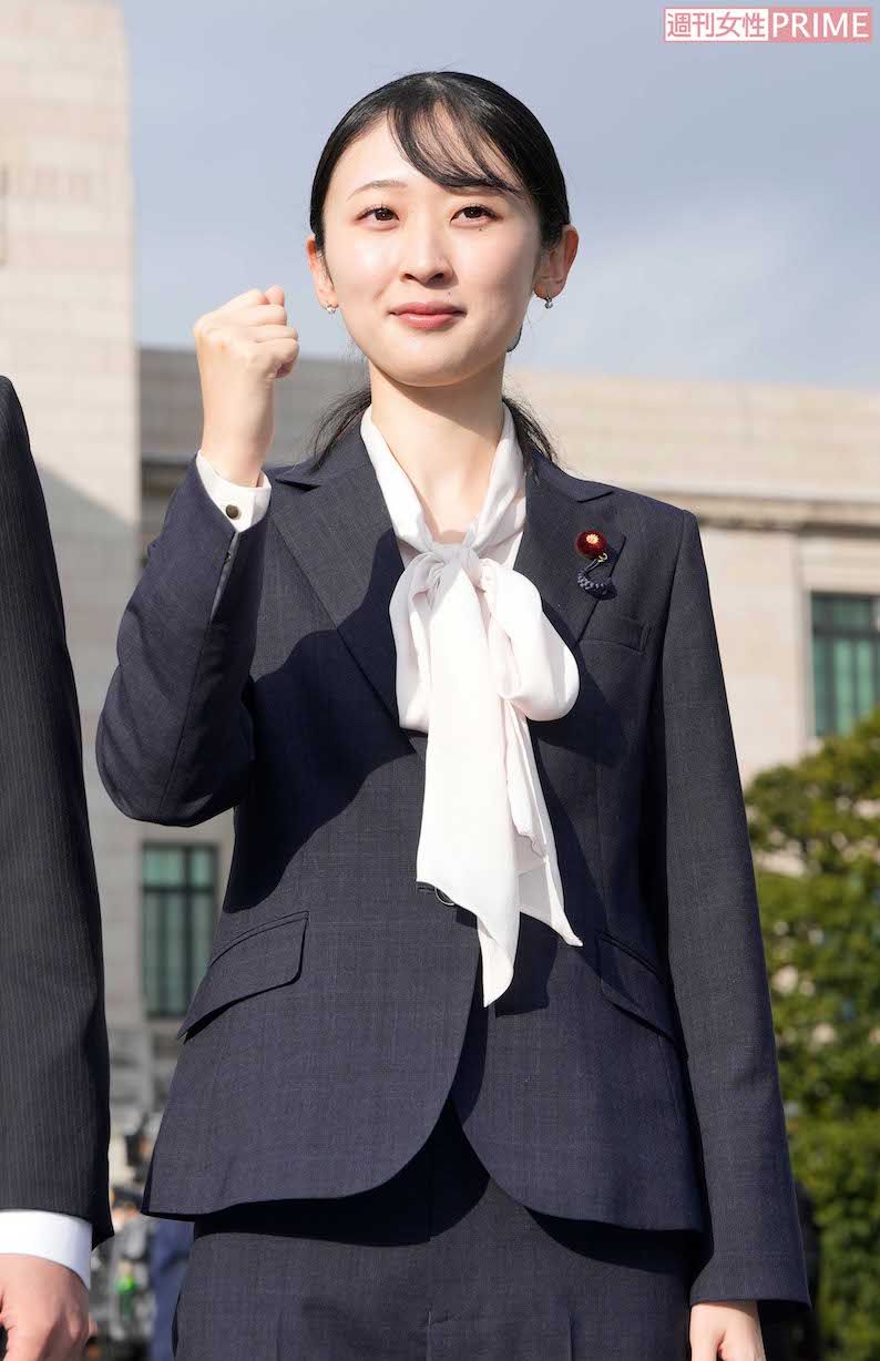 国会に初登院した村木汀氏