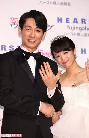 結婚情報雑誌『25ansウエディング』創刊30周年の記念イベントに出演したディーン・フジオカと清野菜名　撮影／齋藤周造