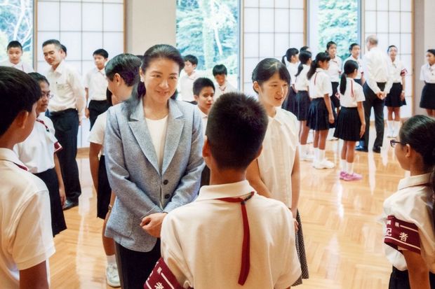 雅子さまは2年連続、愛子さまは9年ぶりに豆記者とご懇談(8月3日)