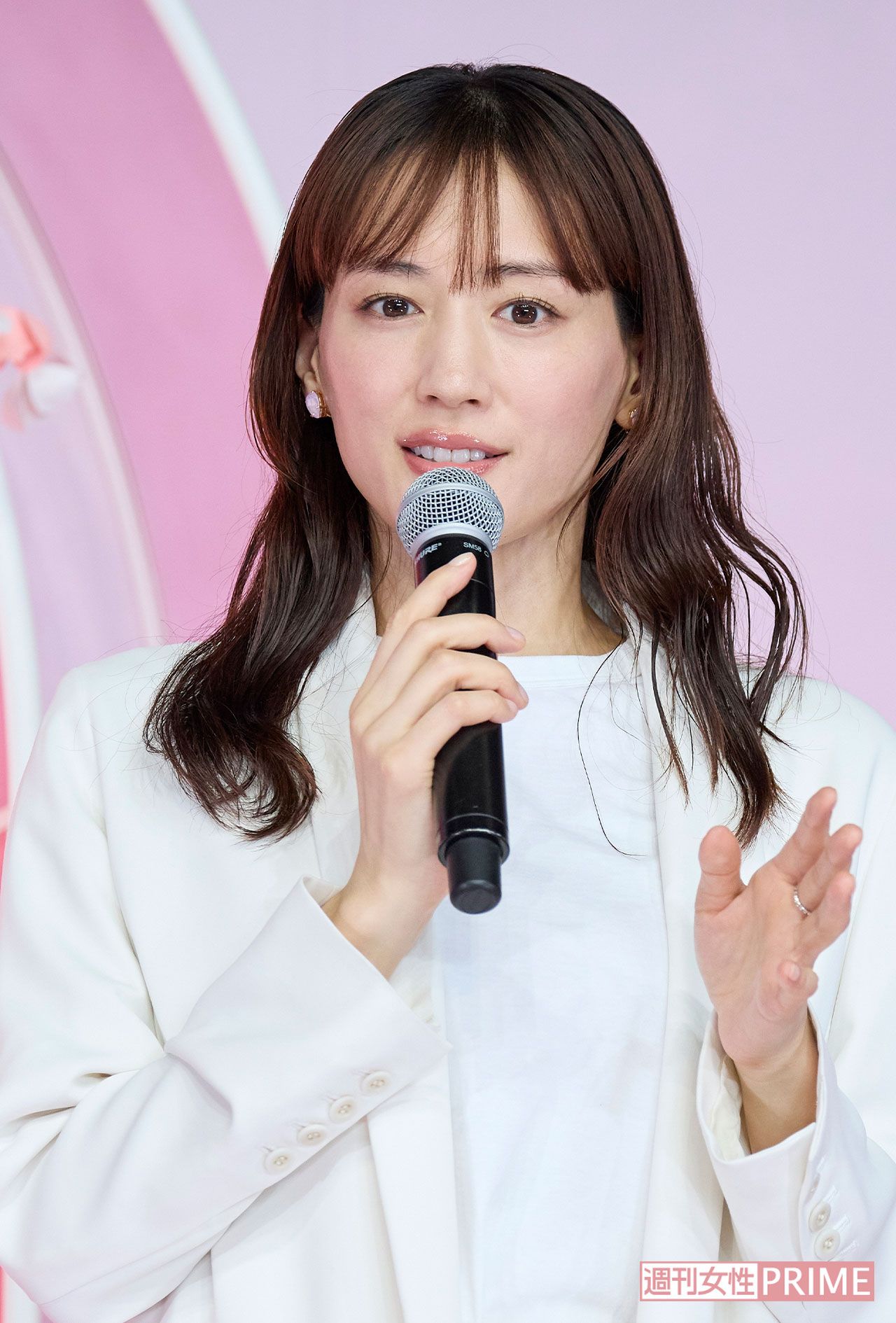 スキンケアブランドのイベントに出席した綾瀬はるか（2025年3月）