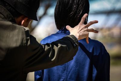 “運命の恋” だと錯覚して女性につきまとい、「本物のストーカー加害者」の告白