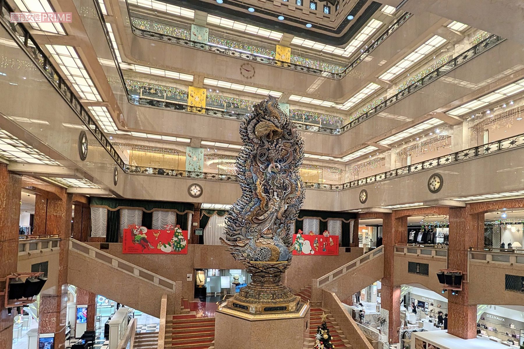 ドラマ『VIVANT』ロケ地に使われた日本橋三越本店の天女（まごころ）像　撮影／編集部
