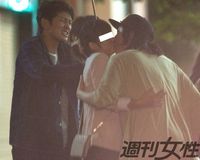 『リスクの神様』打ち上げであのプレーボーイが濃厚キス！