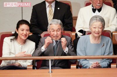 天皇・皇后両陛下とともに皇太子さまも一員でいらっしゃる学習院OB管弦楽団の演奏会へ。平成25（2013）年7月