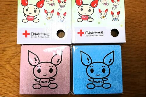 「“けんけつちゃん”の珪藻土コースター。期間限定のグッズも多く、集めるのも楽しい」とYさん