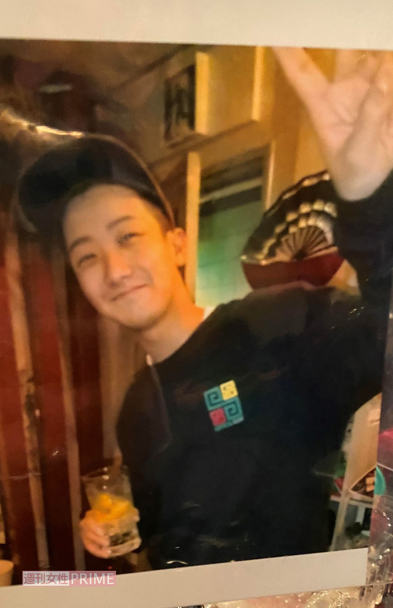 店に飾られた瑛人の写真