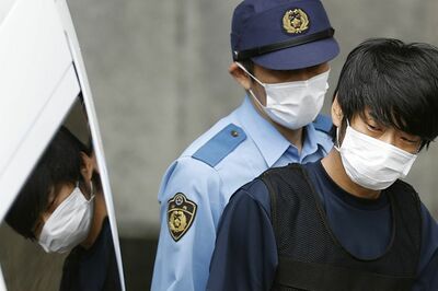 安倍晋三元首相銃撃事件で逮捕された山上徹也容疑者（写真／共同通信）