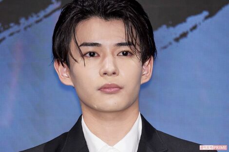 《熱愛報道から2週間》なにわ男子・長尾謙杜の“異変”に広がる心配…W杯配信での近影に「やつれた？」の声も