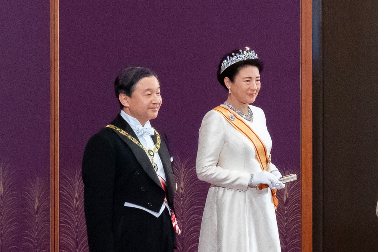 元日の午前中に行われる新年祝賀の儀で女性皇族が着けられているティアラ。2021年以降はコロナ禍で苦労する国民の状況に鑑み、着用をとりやめていらっしゃる。今度の正月は見られるか？