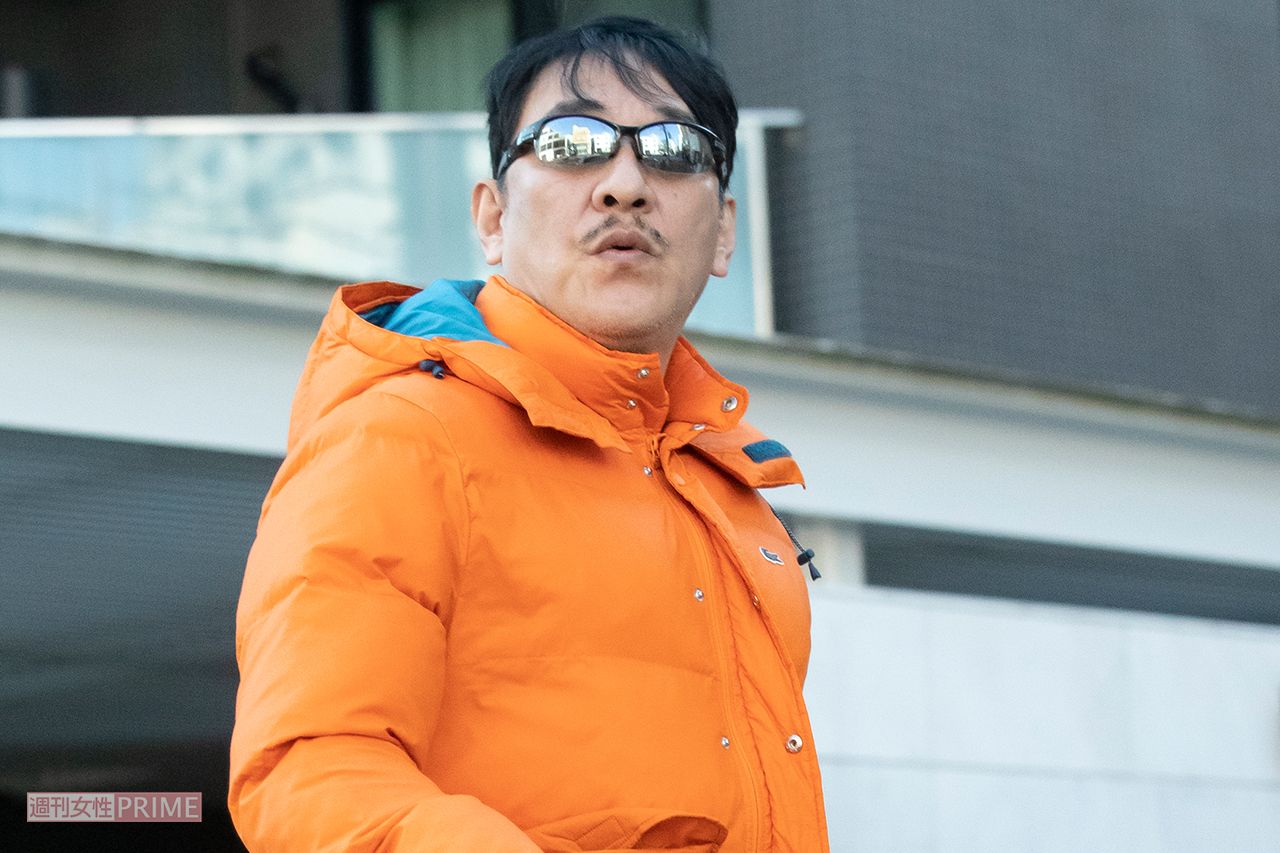 保釈時に比べ、少し肉付きのよい印象のピエール瀧