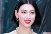 三吉彩花「決意の証です」背中一面の“大胆タトゥー姿”公開も「宇宙宇宙宇宙世界」ミスマッチな“謎翻訳”