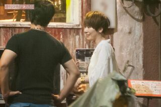 2014年7月、離婚会見の翌日も元夫が経営するお店を手伝いに来ていた遠野なぎこ