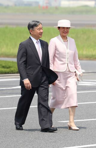 普段はシンプルなデザインのお洋服を好まれる雅子さま