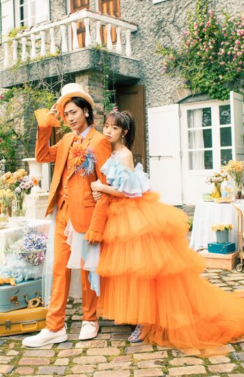 SNSで結婚を発表した峯岸みなみと東海オンエアてつや