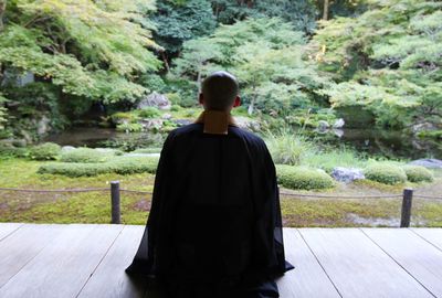 「生きる意味なんて見つけなくていい」辛口の住職が指南する、ラクな生き方